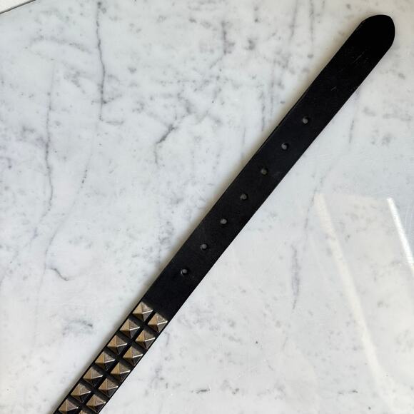 Studded Leather Black Belt - Unisex Medium - Punk Pyramid Silver Studs - Picture 13 of 15